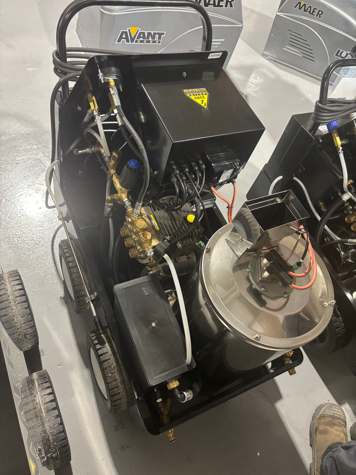 MAER - Avant Industrial 12/100 Hot Wash