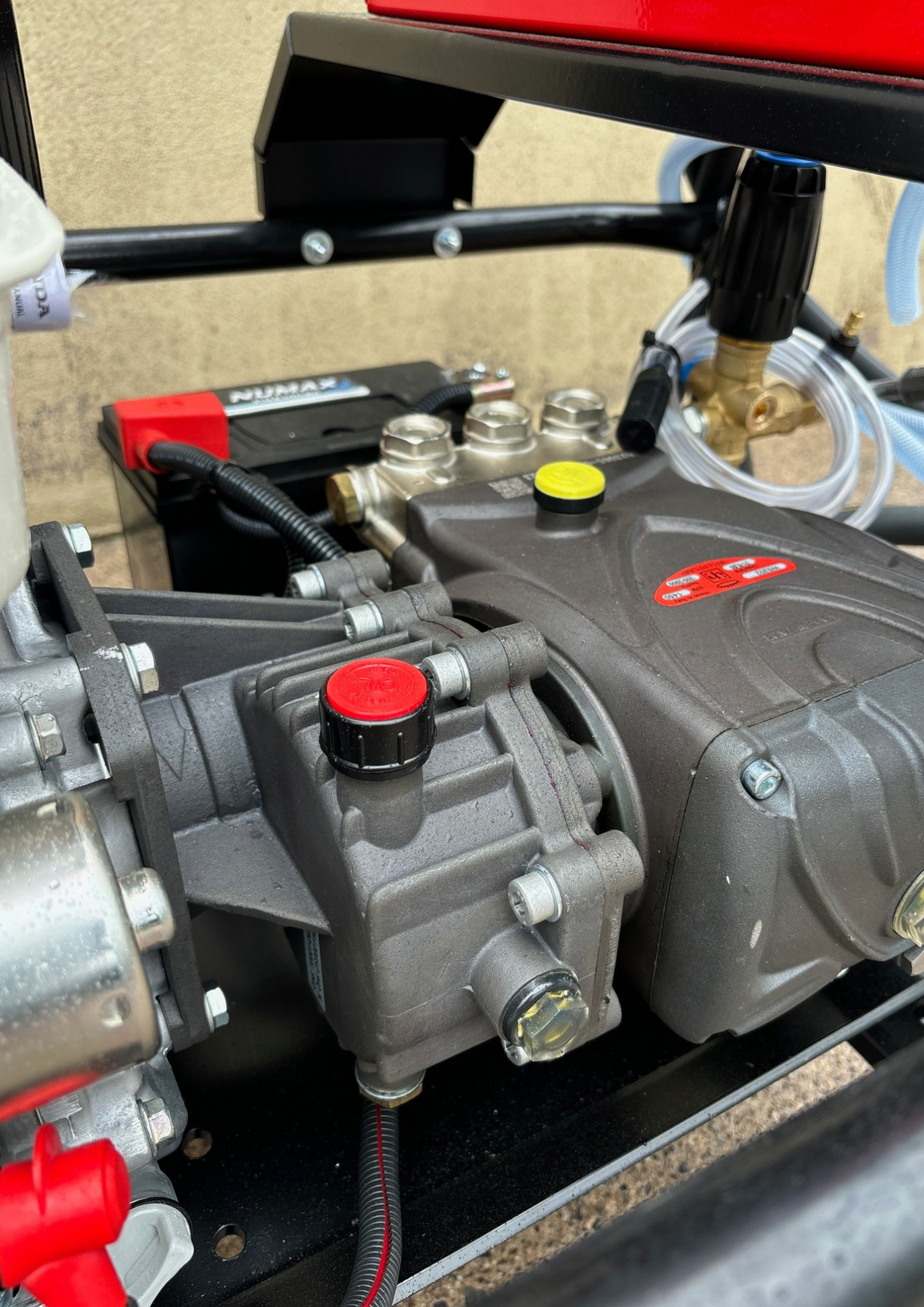 Honda GX390 Electric Start Pressure Washer with Interpump & 30mtr Reel