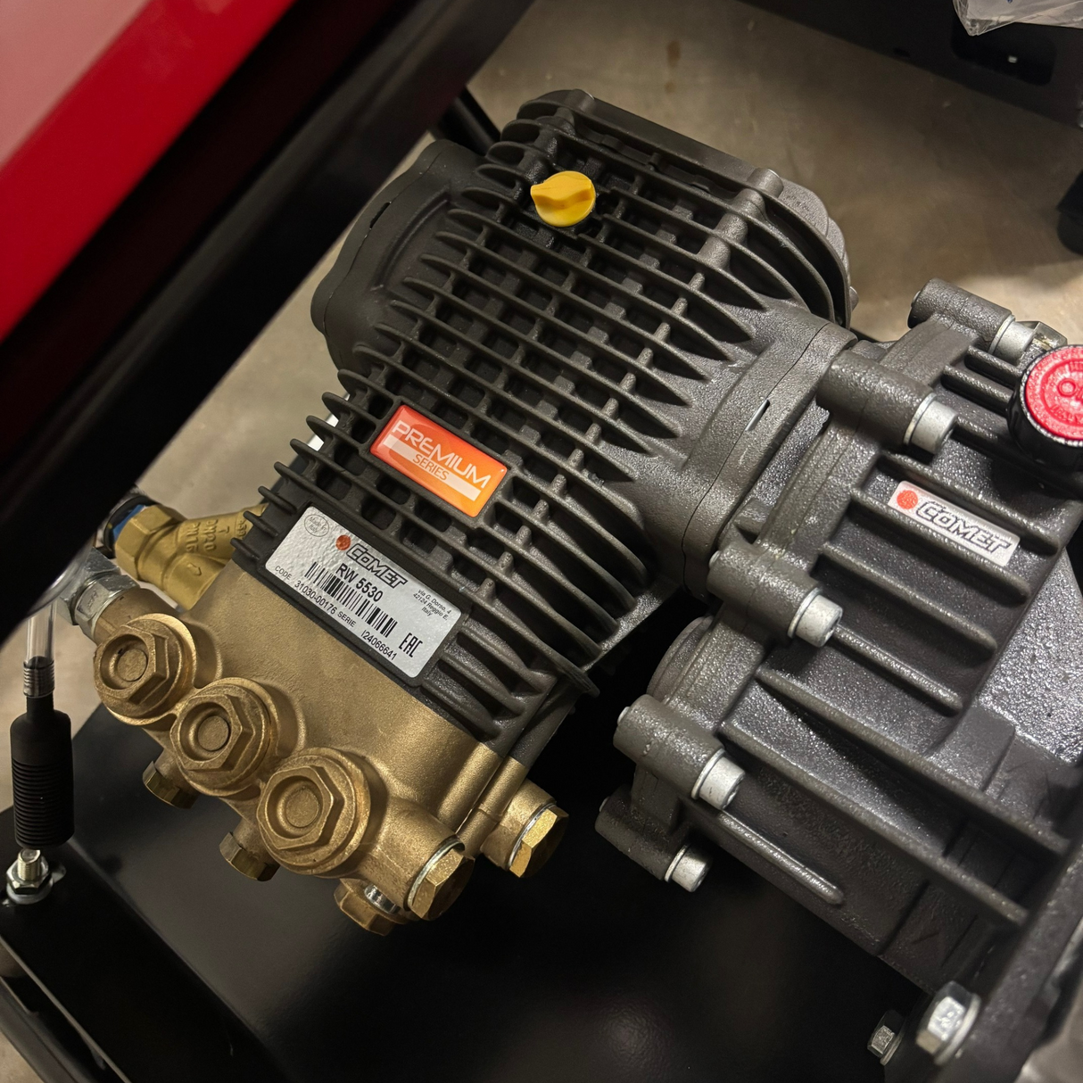 Honda GX390 Pressure Washer with Reel & Mazzoni HotBox System