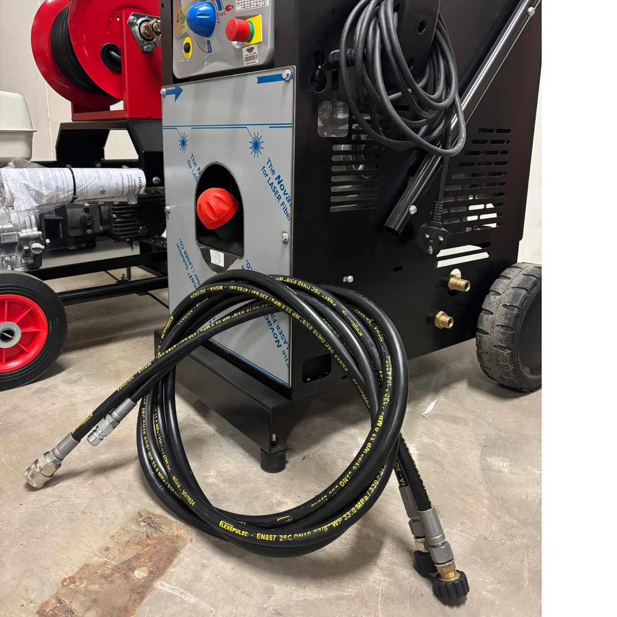 Honda GX390 Pressure Washer with Reel & Mazzoni HotBox System