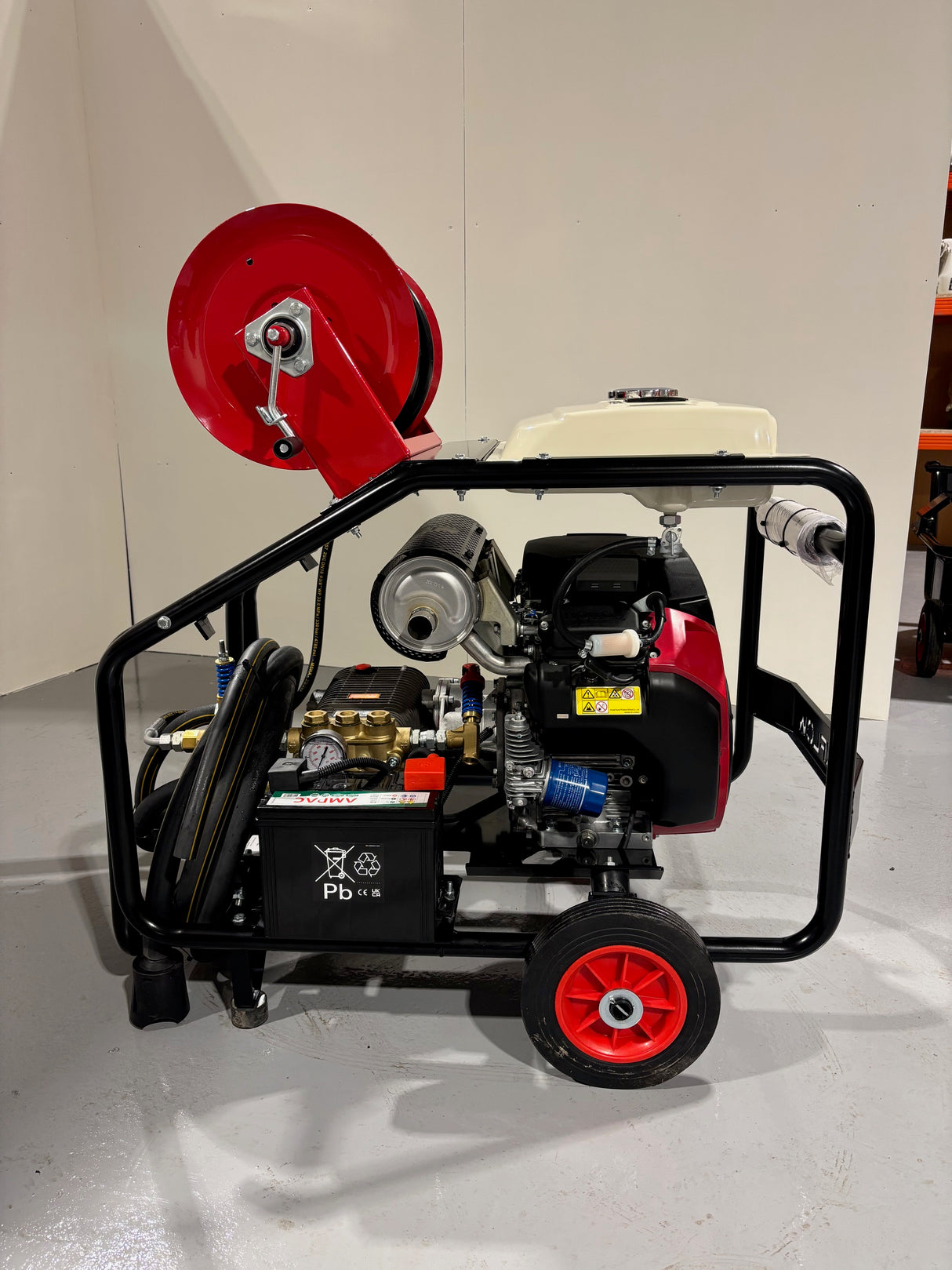 Honda GX630 Twin Cylinder 33Lpm Industrial Pressure Washer with 40mtr Reel