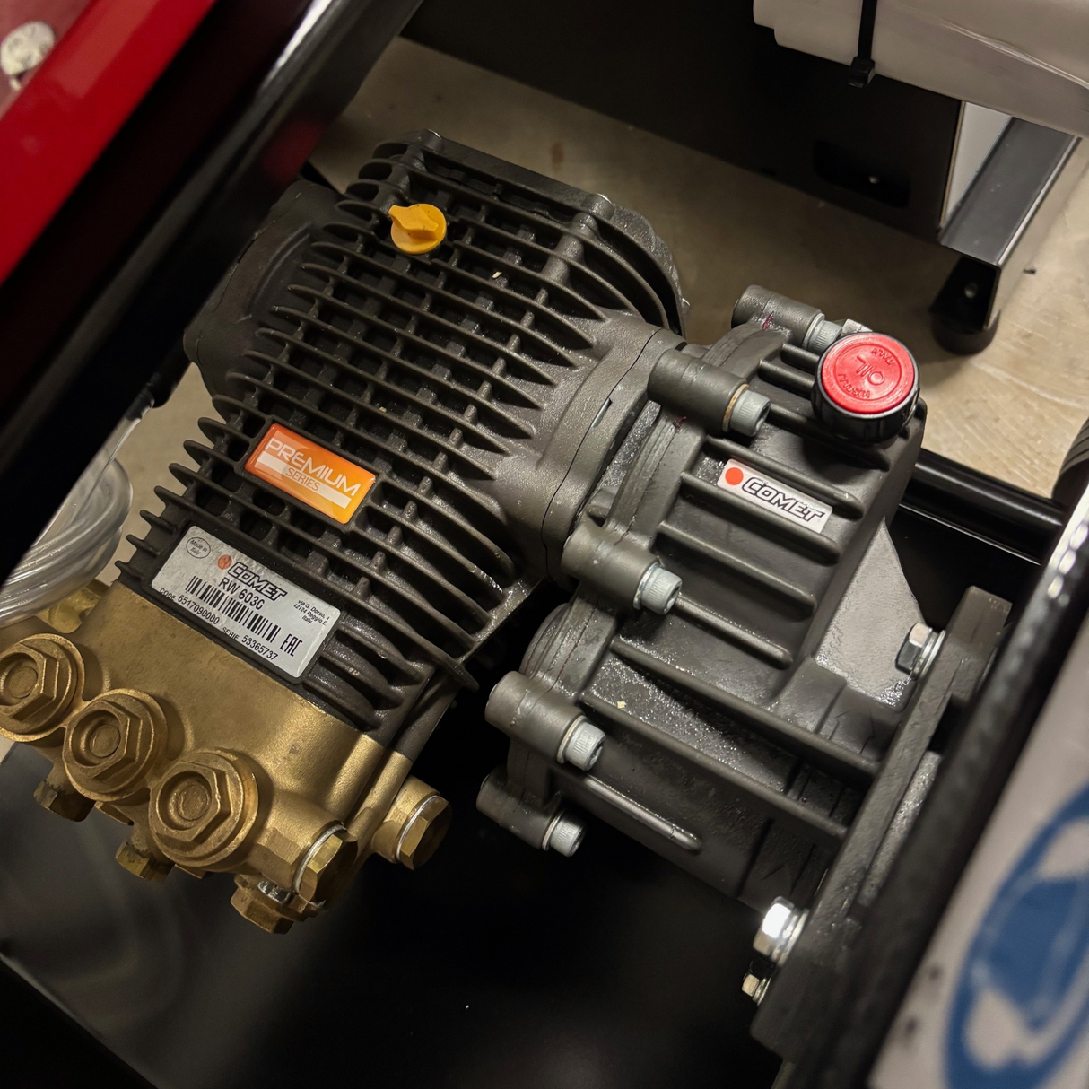 Loncin G420 Pressure Washer with Reel & Mazzoni HotBox System