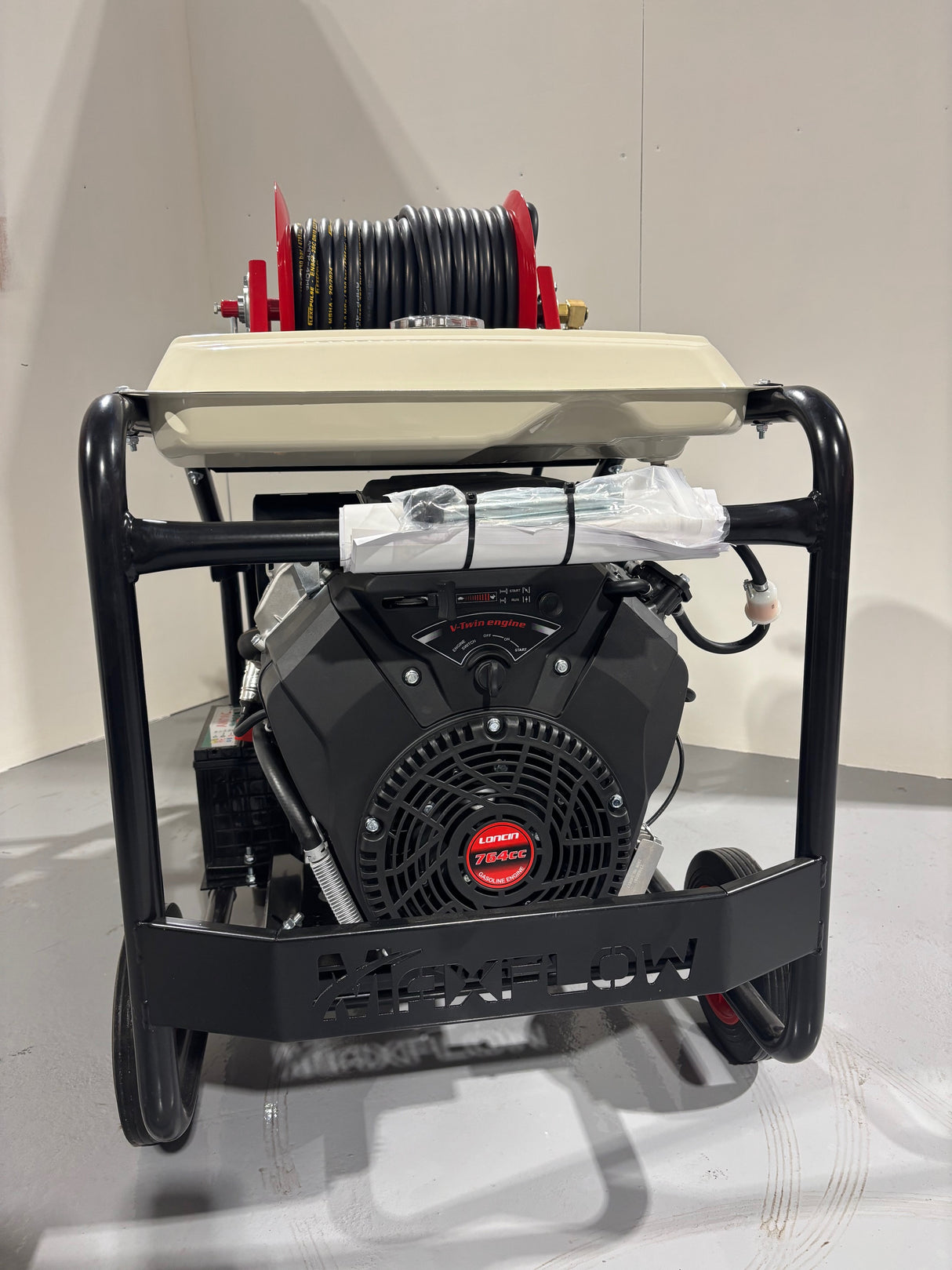 Loncin 764cc Twin Cylinder 33Lpm Industrial Pressure Washer with 40mtr Reel