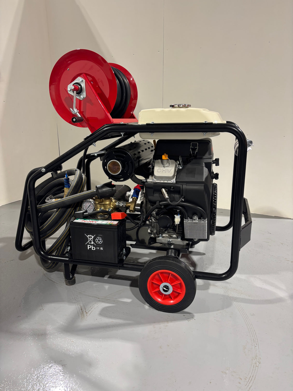 Loncin 764cc Twin Cylinder 33Lpm Industrial Pressure Washer with 40mtr Reel