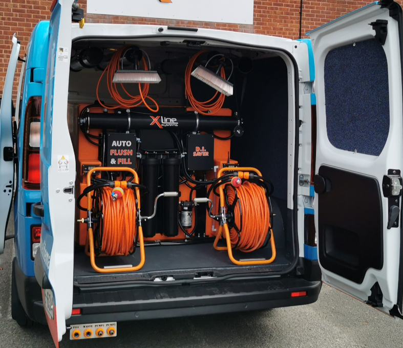 X Line 500L X-Tank System – Professional Water Fed Window Cleaning System