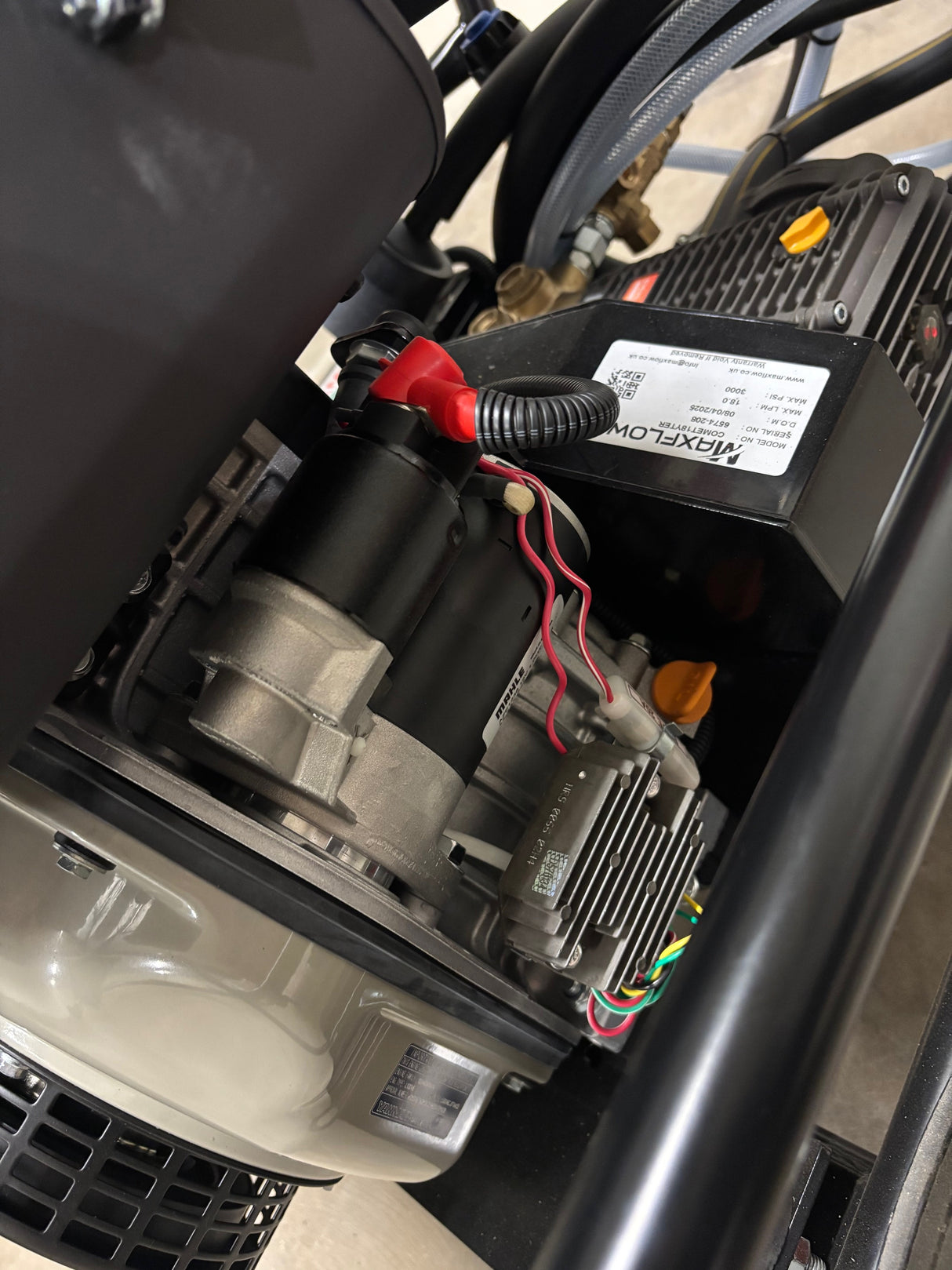 Yanmar L100-V 18Lpm / 3000Psi Diesel Pressure Washer with Reel