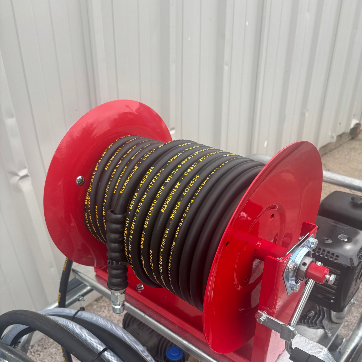 Honda GX390 21Lpm / 3000Psi Petrol Pressure Washer with reel - Galvanized Frame